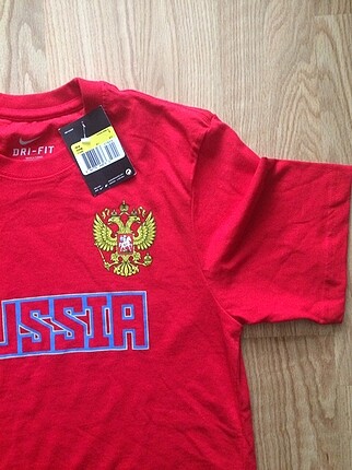 s Beden kırmızı Renk Rusya Nike Orjinal Tişört 46/70