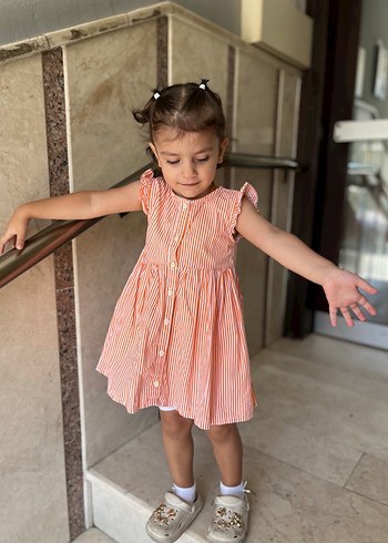 Kız Çocuk Turuncu Çizgili Pamuklu Elbise