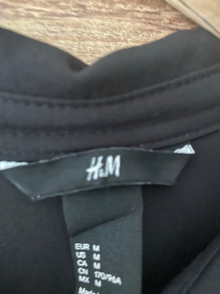 Siyah Düğmeli Kadın Gömlek - Görsel 2