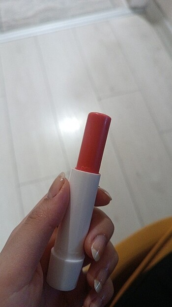  Beden Renk dudak nemlendirici lipbalm