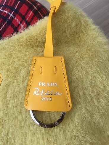 Beden sarı Renk Orijinal Prada peluş çanta