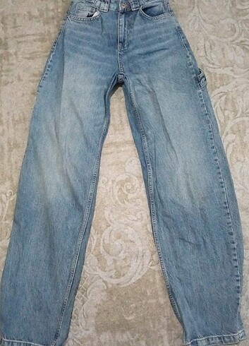 xs Beden mavi Renk Bershka Baggy Jean 
