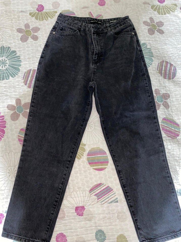 Gri Bol Kesim Kadın Jean - Görsel 3