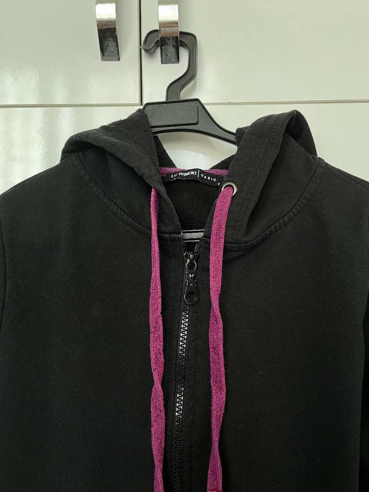 Kadın Siyah Fermuarlı Kapüşonlu Sweatshirt - Görsel 3