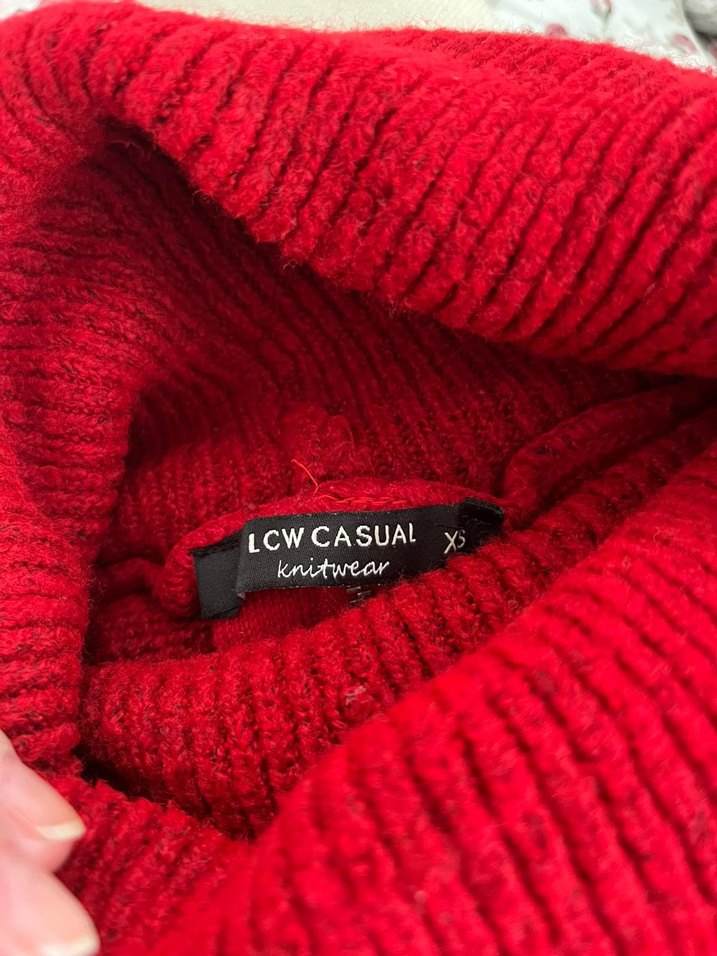 Kırmızı Yün Kadın Yüksek Yakalı Kazak - Görsel 4