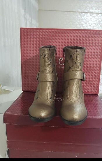 38 Beden Pierre Cardin Bot