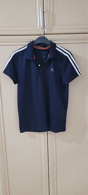 Adidas Tshirt