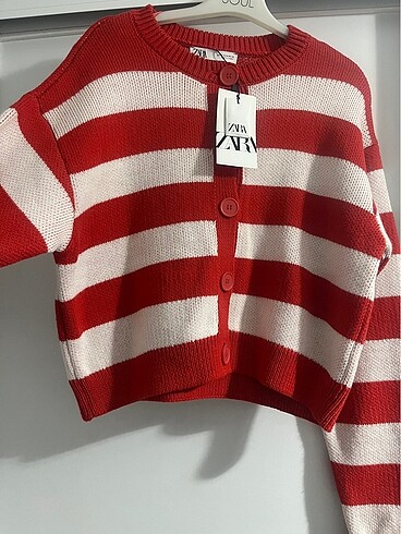 ZARA TRİKO HIRKA