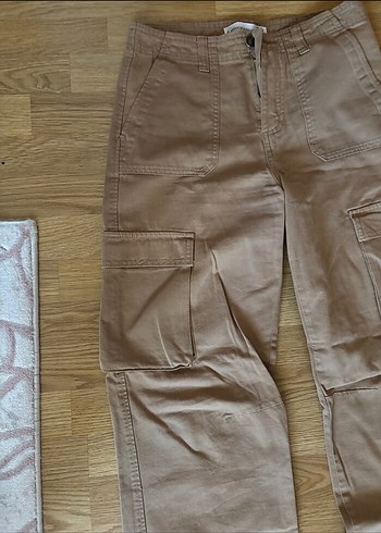 Zara Siyah Yırtık Detaylı Regular Fit Kadın Kot Pantolon