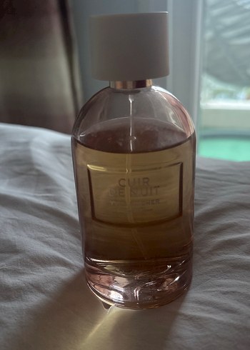 yves rocher cuir de nuit parfüm