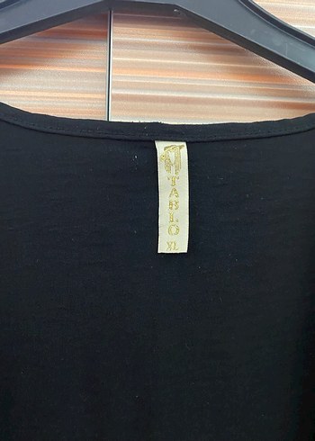 Siyah V Yaka  Bluz - Görsel 3