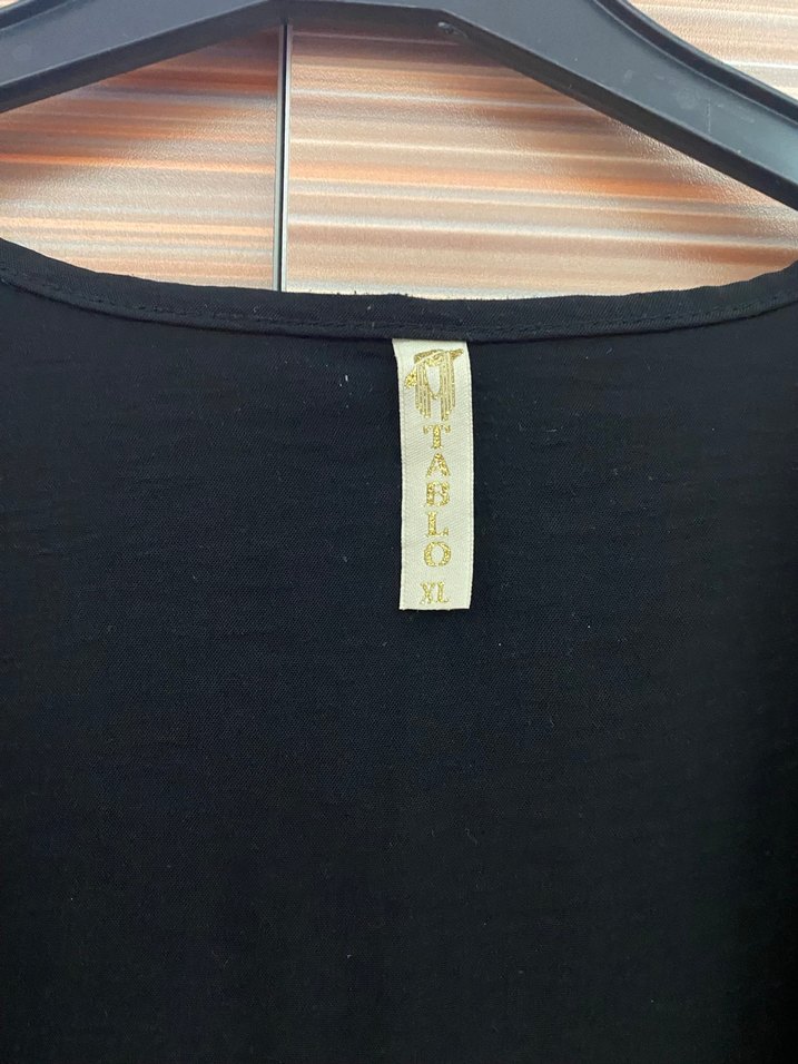 Siyah V Yaka  Bluz - Görsel 3