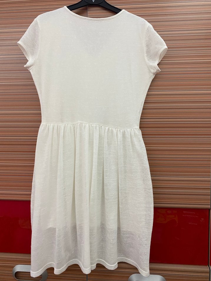 Beyaz yakası işlemeli elbise - Görsel 3