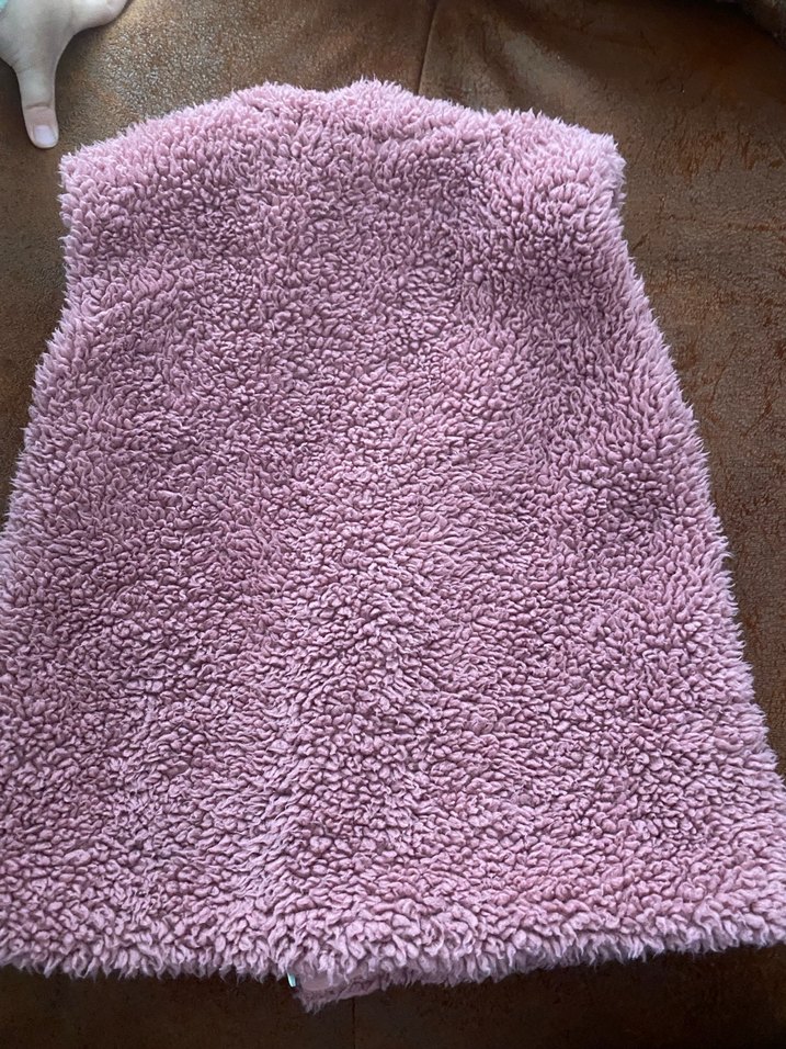 Kız Çocuk Pembe Kürklü Nakışlı Yelek - Görsel 4