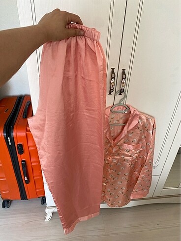 Silk & Cashmere Gecelik saten