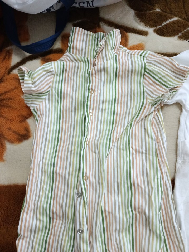 Kısa Kollu Pamuklu Bebek Erkek Tulumları - Görsel 3