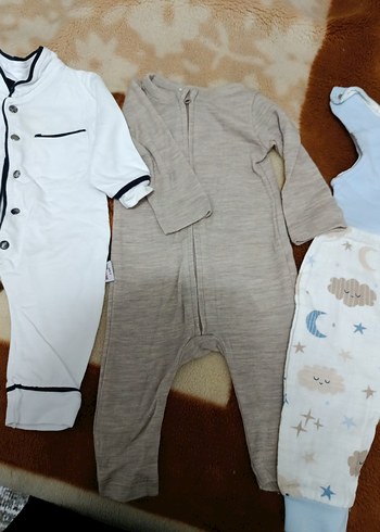 Düğmeli Beyaz Bebek Tulum Seti - Görsel 3