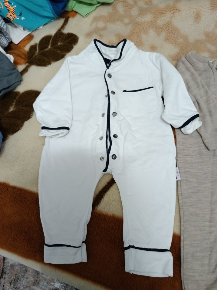 Düğmeli Beyaz Bebek Tulum Seti - Görsel 2