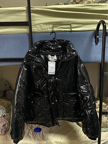 BERSHKA mont