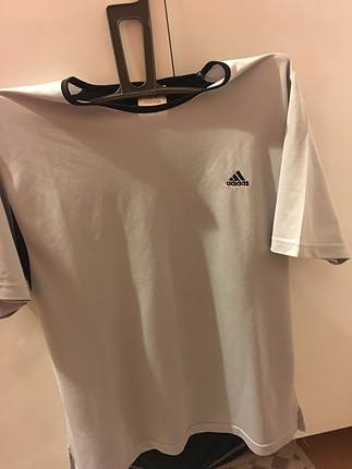 Adidas Adidias Tshirt 