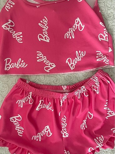 Diğer Barbie pijama takımı