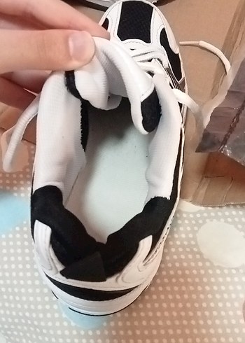 Beyaz Siyah Bağcıklı Ortopedik Sneakers Günlük Spor Ayakkabı - Görsel 3