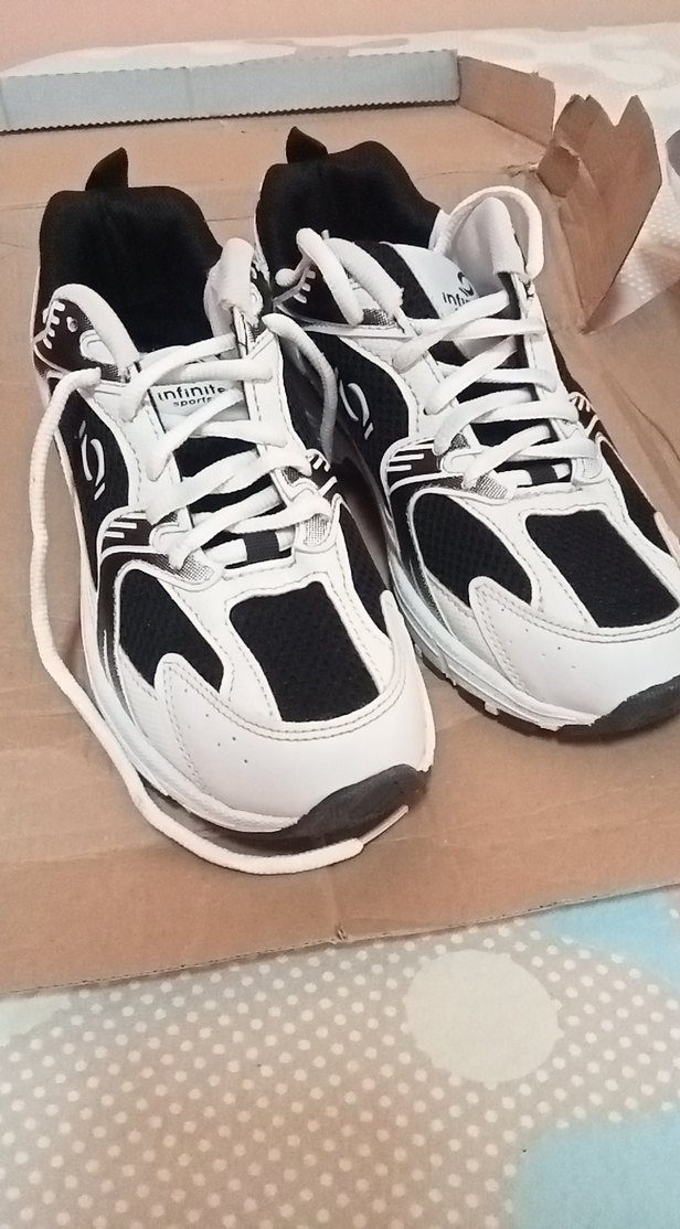 Beyaz Siyah Bağcıklı Ortopedik Sneakers Günlük Spor Ayakkabı - Görsel 4