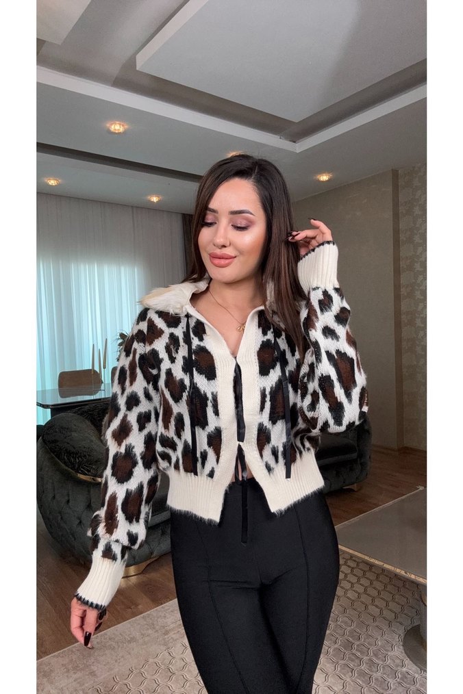 Kürklü Leopar Desenli Kısa Kadın Hırka - Görsel 2