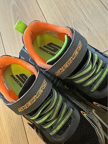30 Beden Skechers ayakkabı orjinal