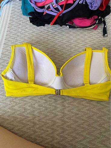 Diğer Dagi Toparlayıcı Bikini Takım