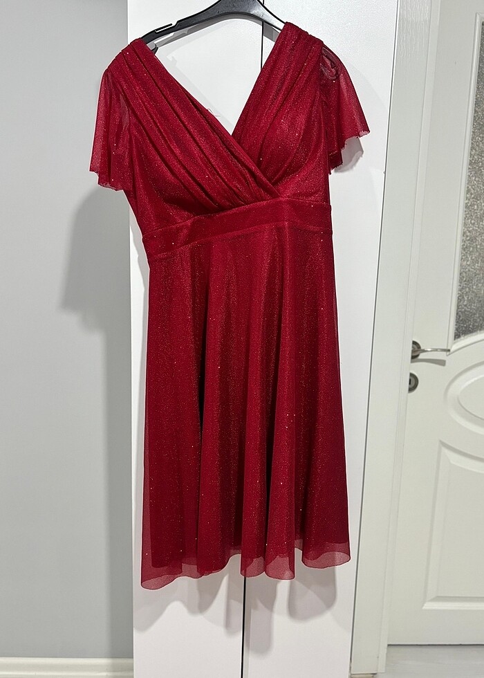 DİZALTI BOYUNDA KIRMIZI GECE ELBİSESİ - Görsel 3