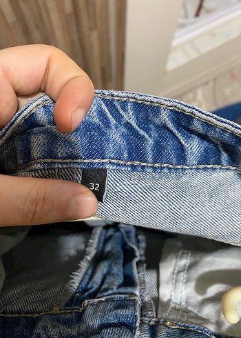 Yırtıklı kot Pantolon - Görsel 5