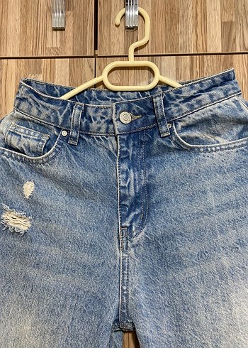 Yırtıklı kot Pantolon - Görsel 3