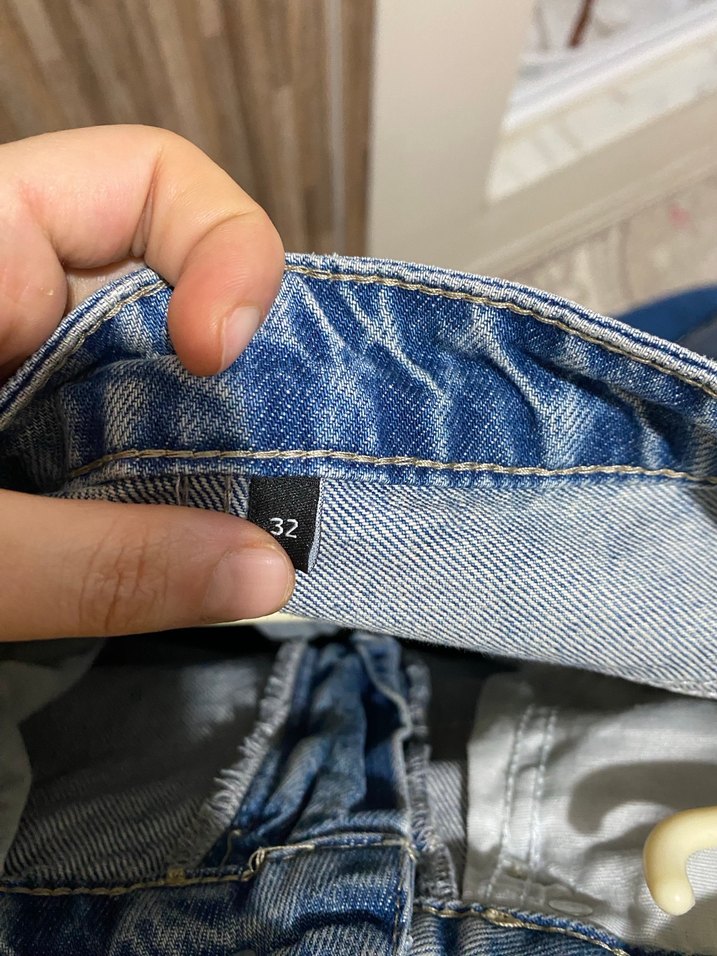 Yırtıklı kot Pantolon - Görsel 5