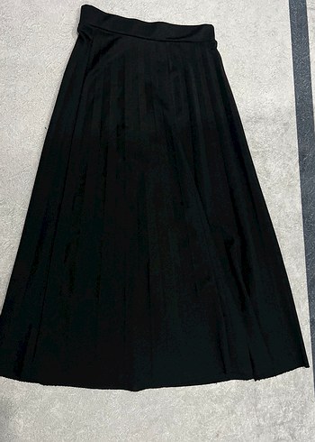 Kadın Siyah Pilili Uzun Etek - Görsel 2