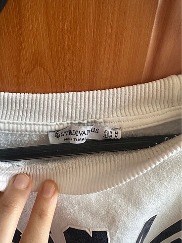m Beden Stradivarius sweatshirt????