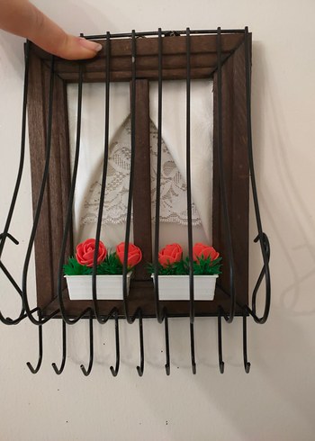Kırmızı Çiçekli Ahşap ve Metal Askılık - Görsel 3