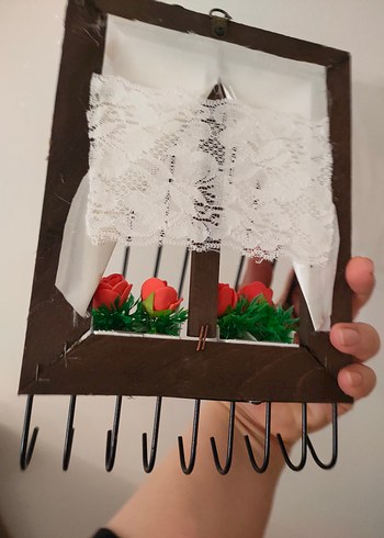 Kırmızı Çiçekli Ahşap ve Metal Askılık - Görsel 5