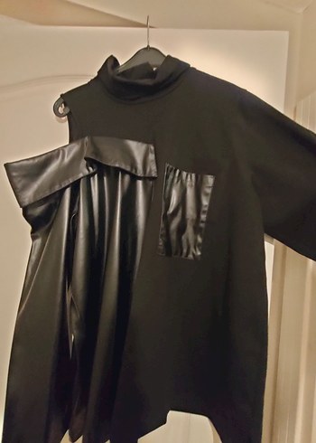 Siyah Derili omuz dekolteli - Görsel 3