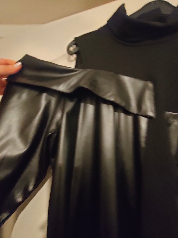 Siyah Derili omuz dekolteli - Görsel 2