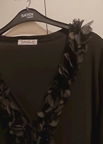 Siyah Uzun Kollu yaka ve kollar çiçek tüllü hırka - Görsel 2