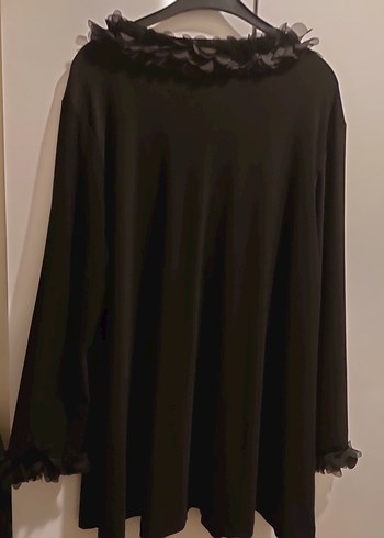 Siyah Uzun Kollu yaka ve kollar çiçek tüllü hırka - Görsel 3