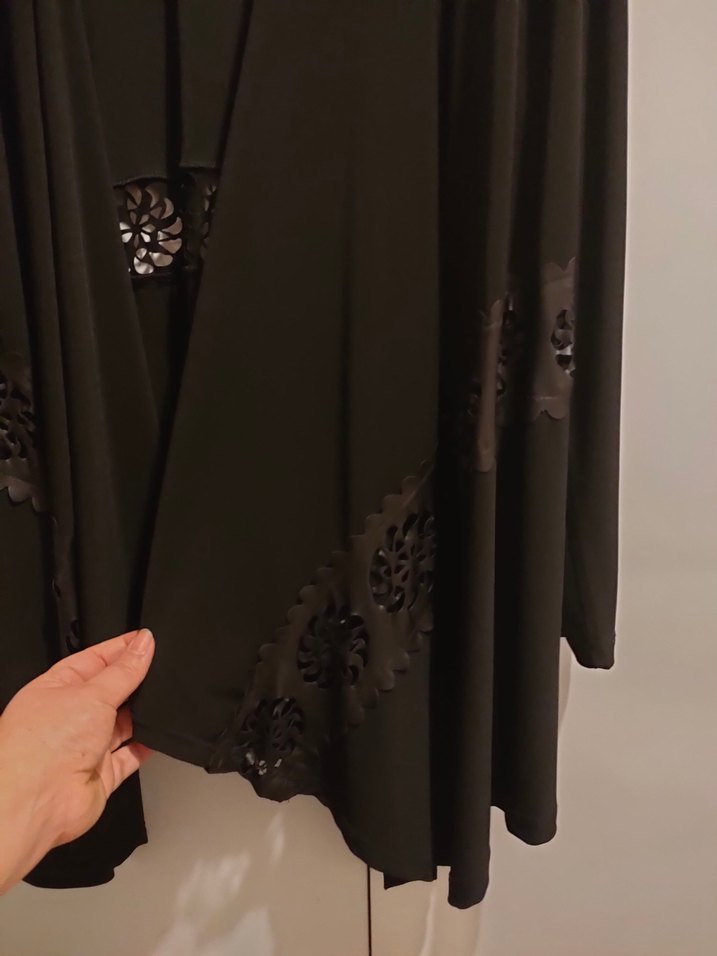 Siyah asimetrik deri detaylı Ceketi - Görsel 4