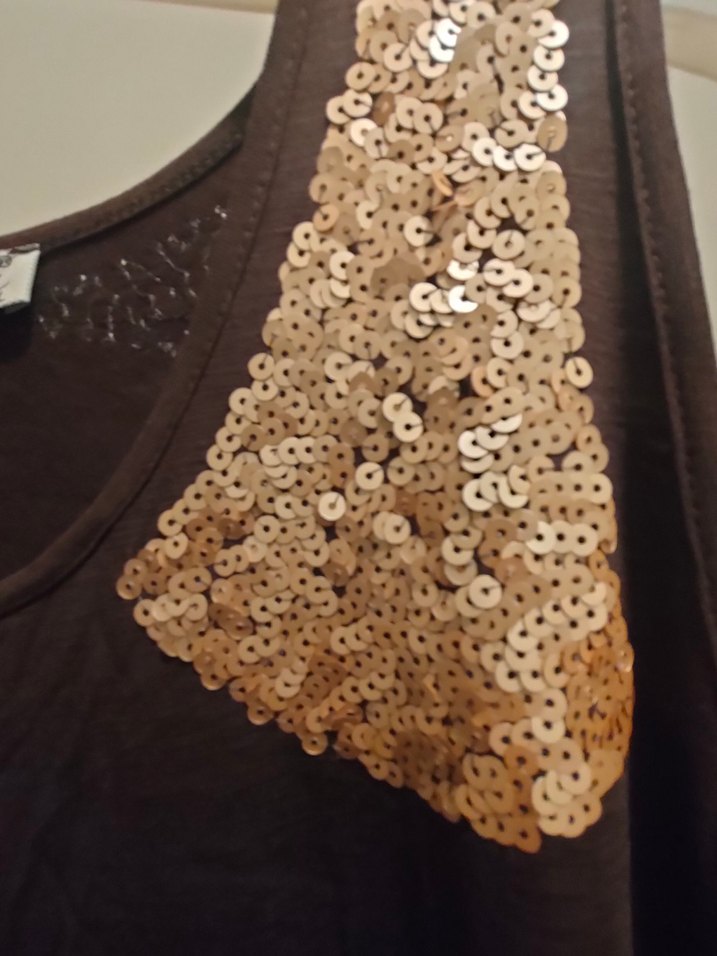 Kahverengi Pullu askılı bluz - Görsel 5