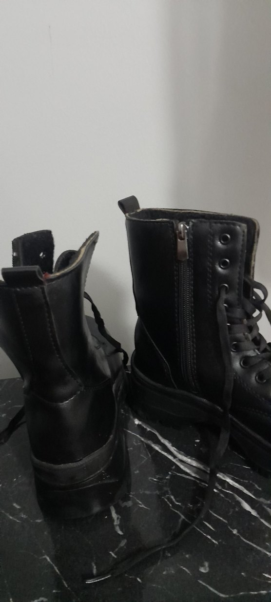 Siyah Deri Platform Topuklu Zımbalı Kadın Bot - Görsel 2