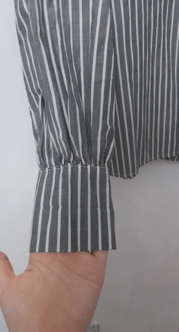 Gri Çizgili Pamuklu Uzun Kollu Gömlek - Görsel 2