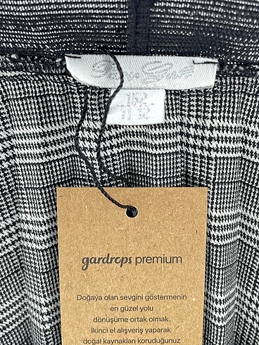 universal Beden gri Renk Diğer Midi Etek %70 İndirimli.