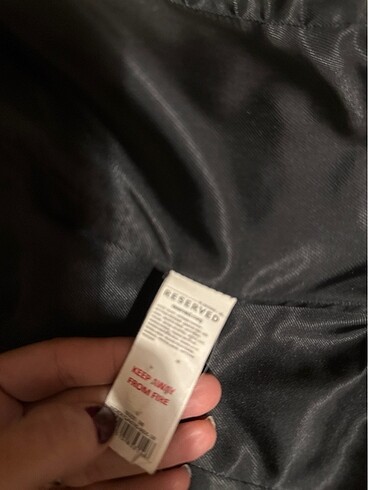 38 Beden siyah Renk Reserved marka Chanel model siyah kısa ceket