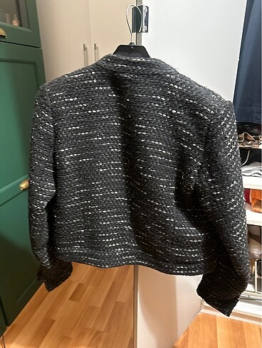 Diğer Reserved marka Chanel model siyah kısa ceket