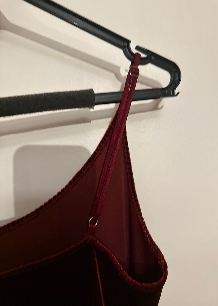 Bordo Kadife Gece Elbisesi - Görsel 4